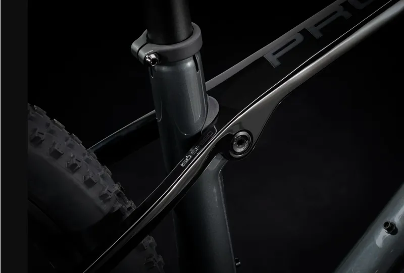 Trek Procaliber 9.5 Hardtail Mountain Bike 2022 in Grey/Black-3